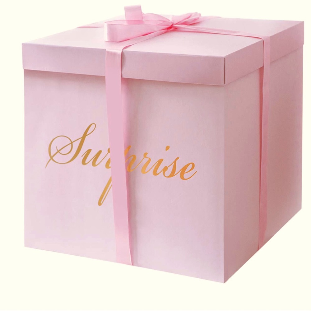 Pinup Vintage Surprise Box: Black Magic XL
